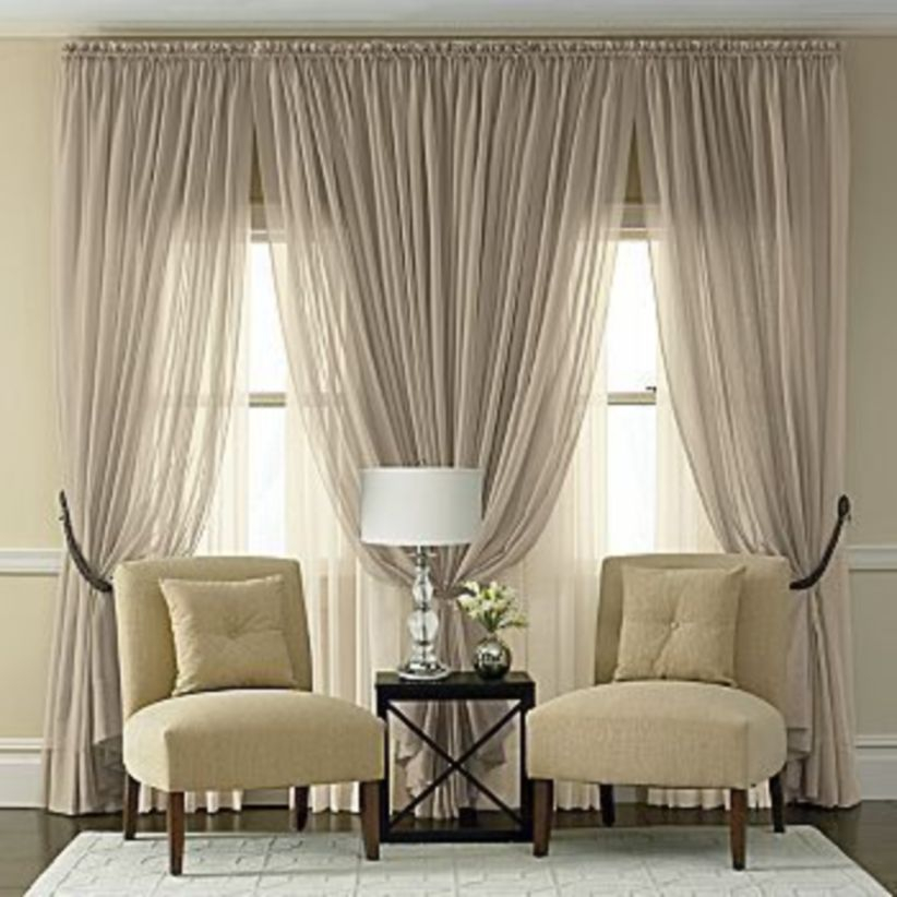 Window treatment and curtain ideas to beautify your window space 20