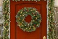 Winter christmas wreath to compliment your door 01