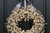 Winter christmas wreath to compliment your door 23