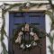 Winter christmas wreath to compliment your door 27