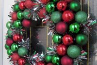 Winter christmas wreath to compliment your door 29
