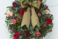 Winter christmas wreath to compliment your door 47