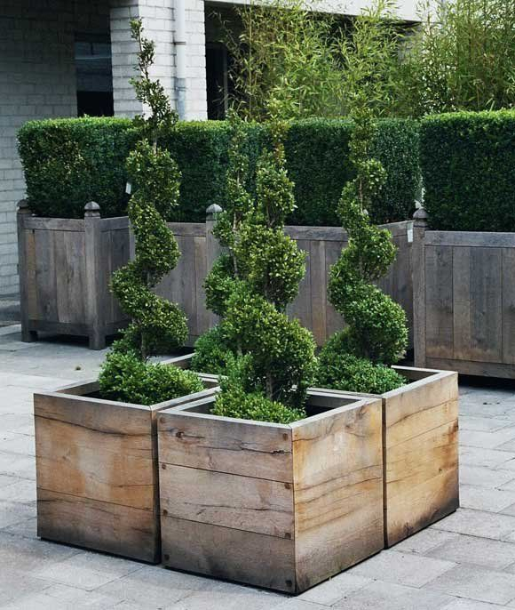 Beautiful yet functional privacy fence planter boxes ideas 34
