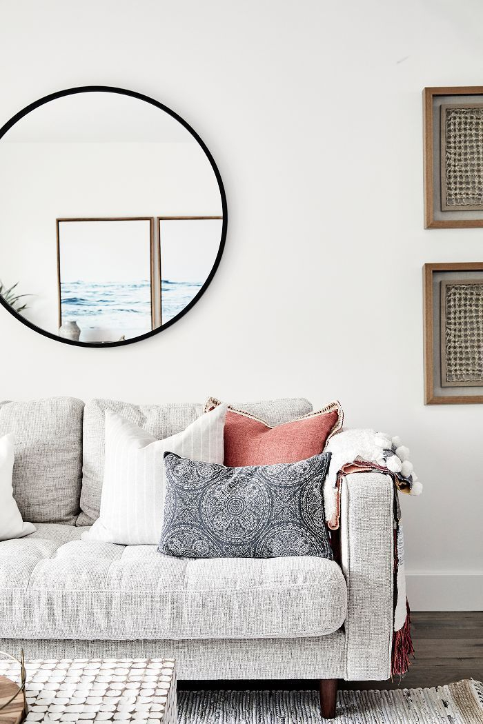 Cozy living room decor ideas to make anyone feel right at home 28