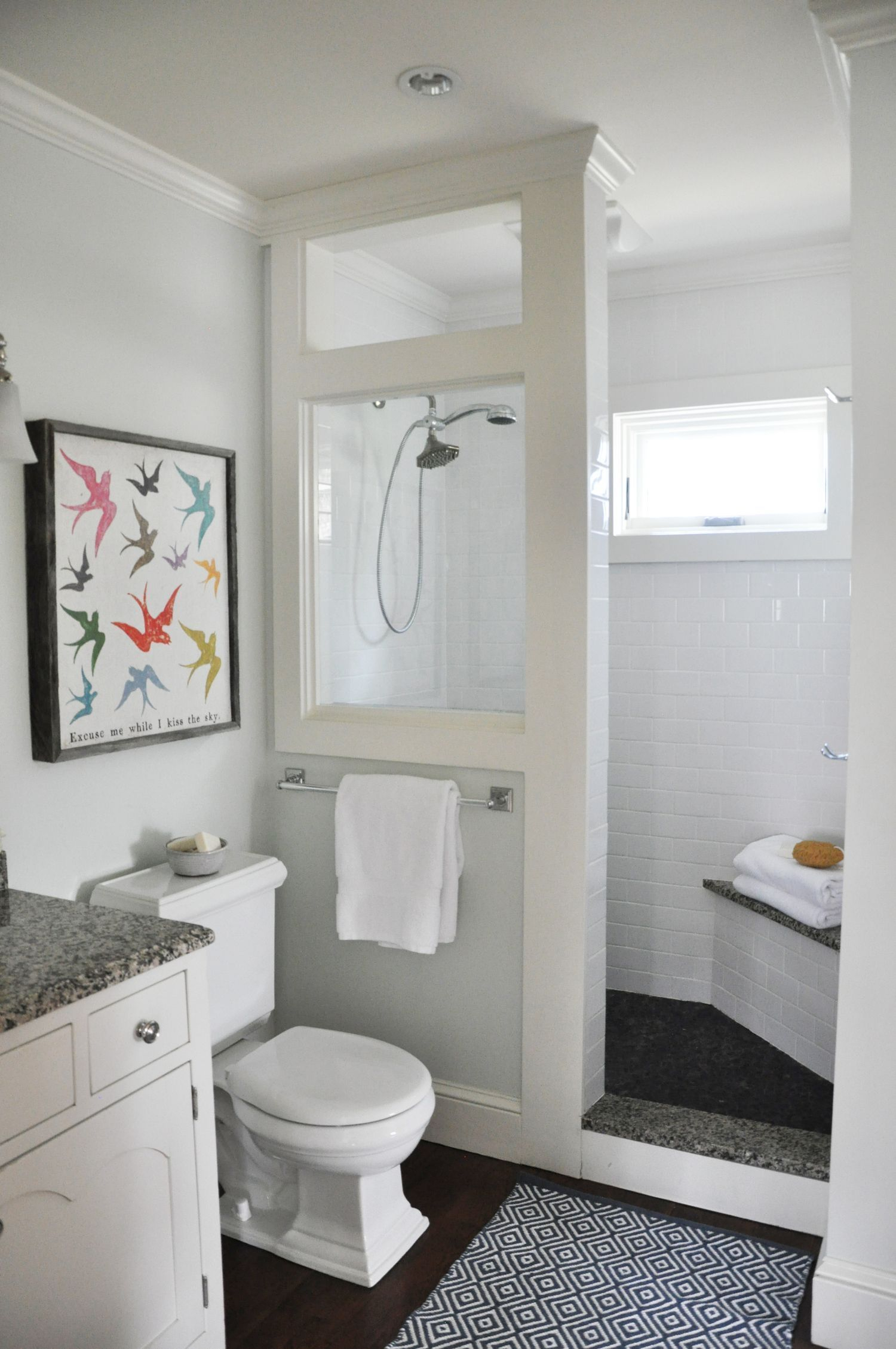 Cozy master bathroom decor ideas 22