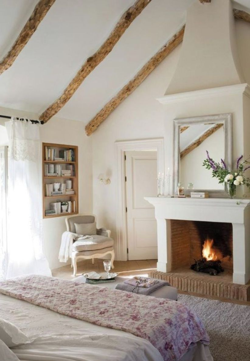Cozy and beautiful bedroom for winter decor ideas 02