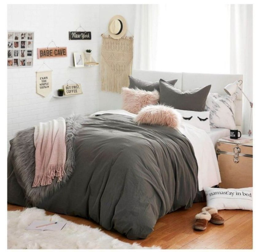 Cozy and beautiful bedroom for winter decor ideas 05