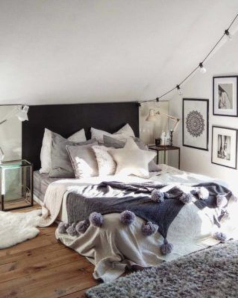 Cozy and beautiful bedroom for winter decor ideas 11