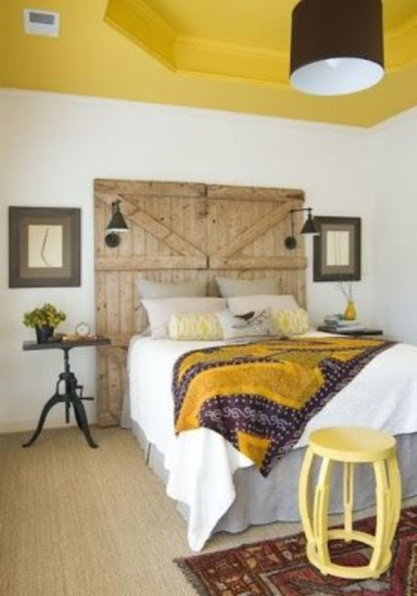 Cozy and beautiful bedroom for winter decor ideas 53