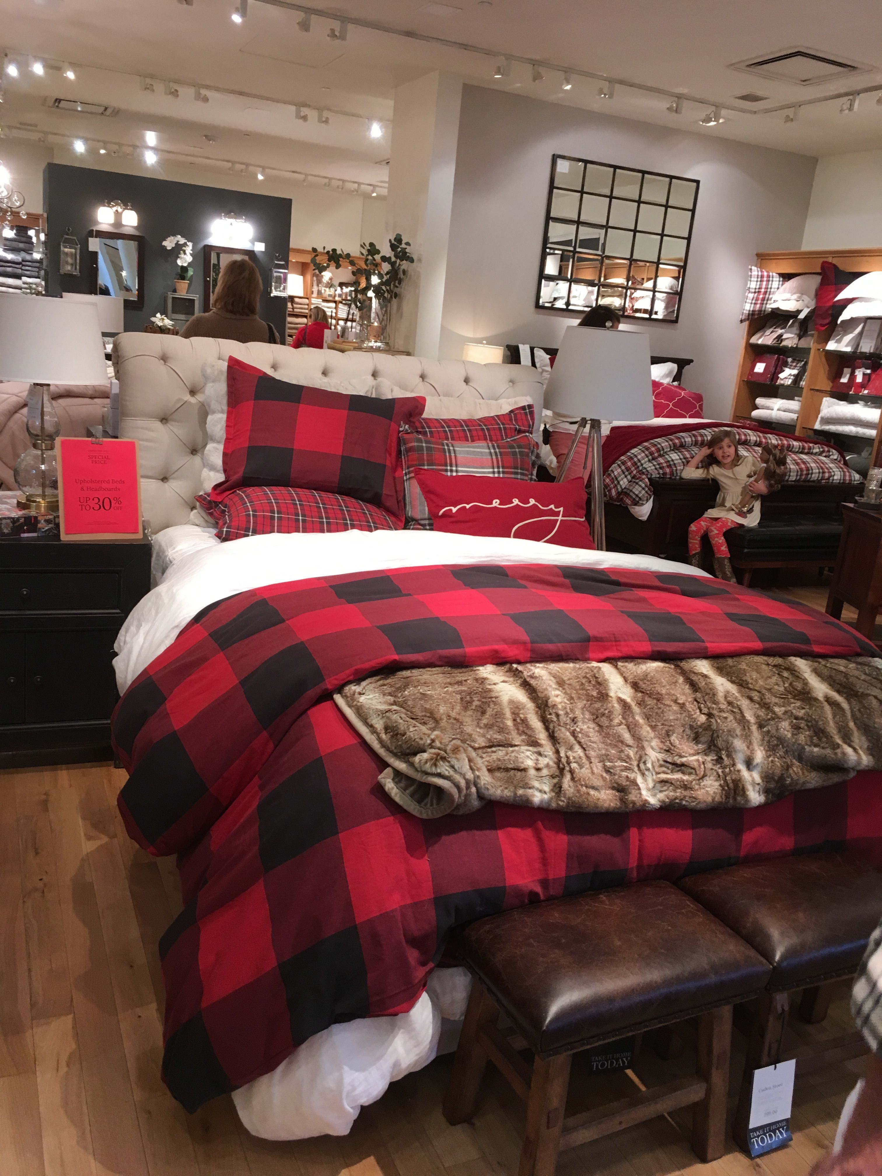 Cozy and beautiful bedroom for winter decor ideas 57