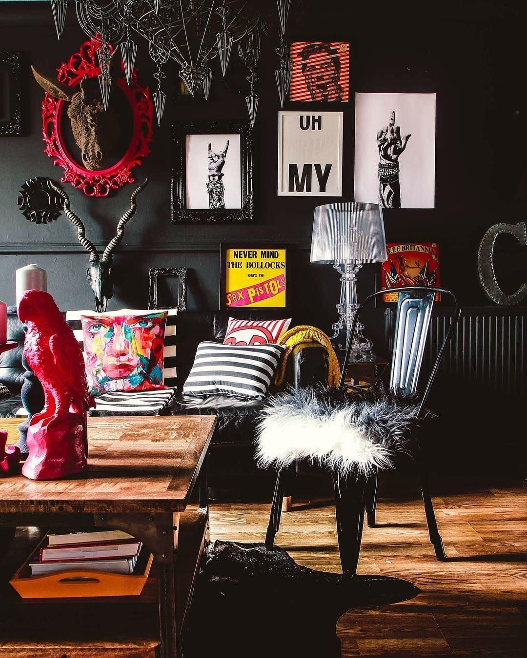 Gorgeous maximalist decor ideas for any home 09