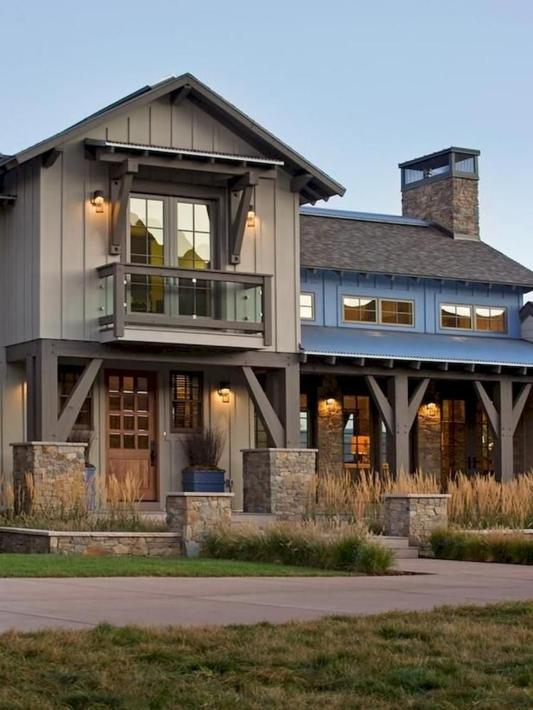 Modern farmhouse exterior design ideas 02