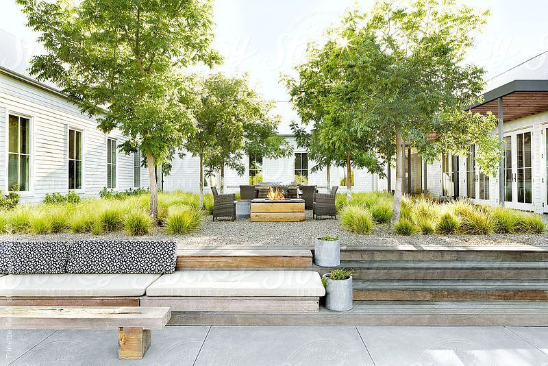 Modern farmhouse exterior design ideas 03