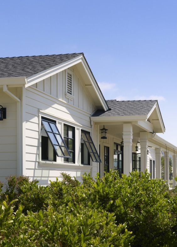Modern farmhouse exterior design ideas 19