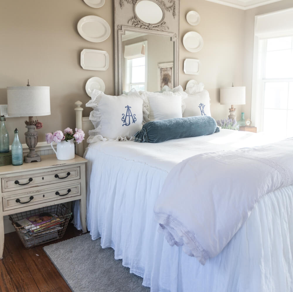 02b-cozy-bedroom-decor-ideas-homebnc-v2