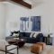 Design a living room in a small space that remains comfortablel 22
