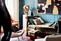 Design a living room in a small space that remains comfortablel 29