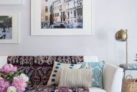 Design a living room in a small space that remains comfortablel 36