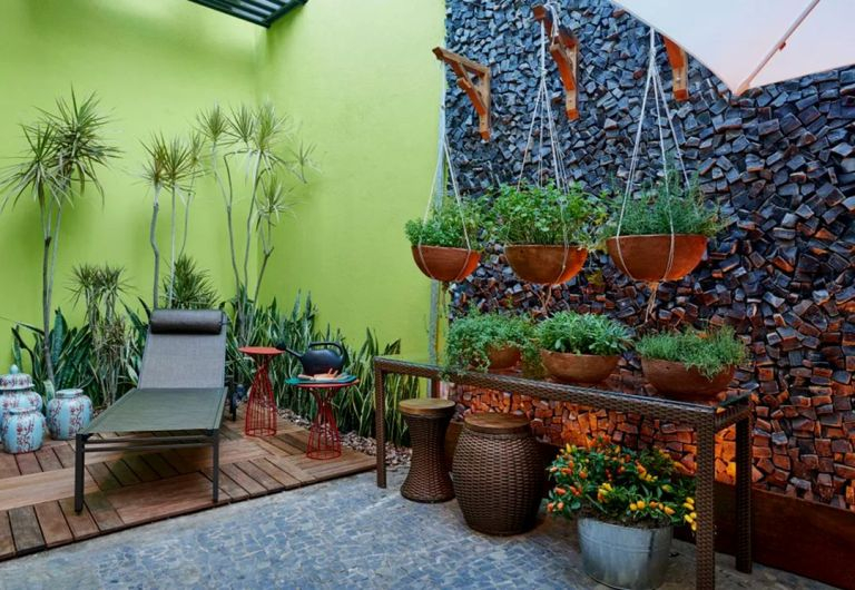 Modern-small-garden
