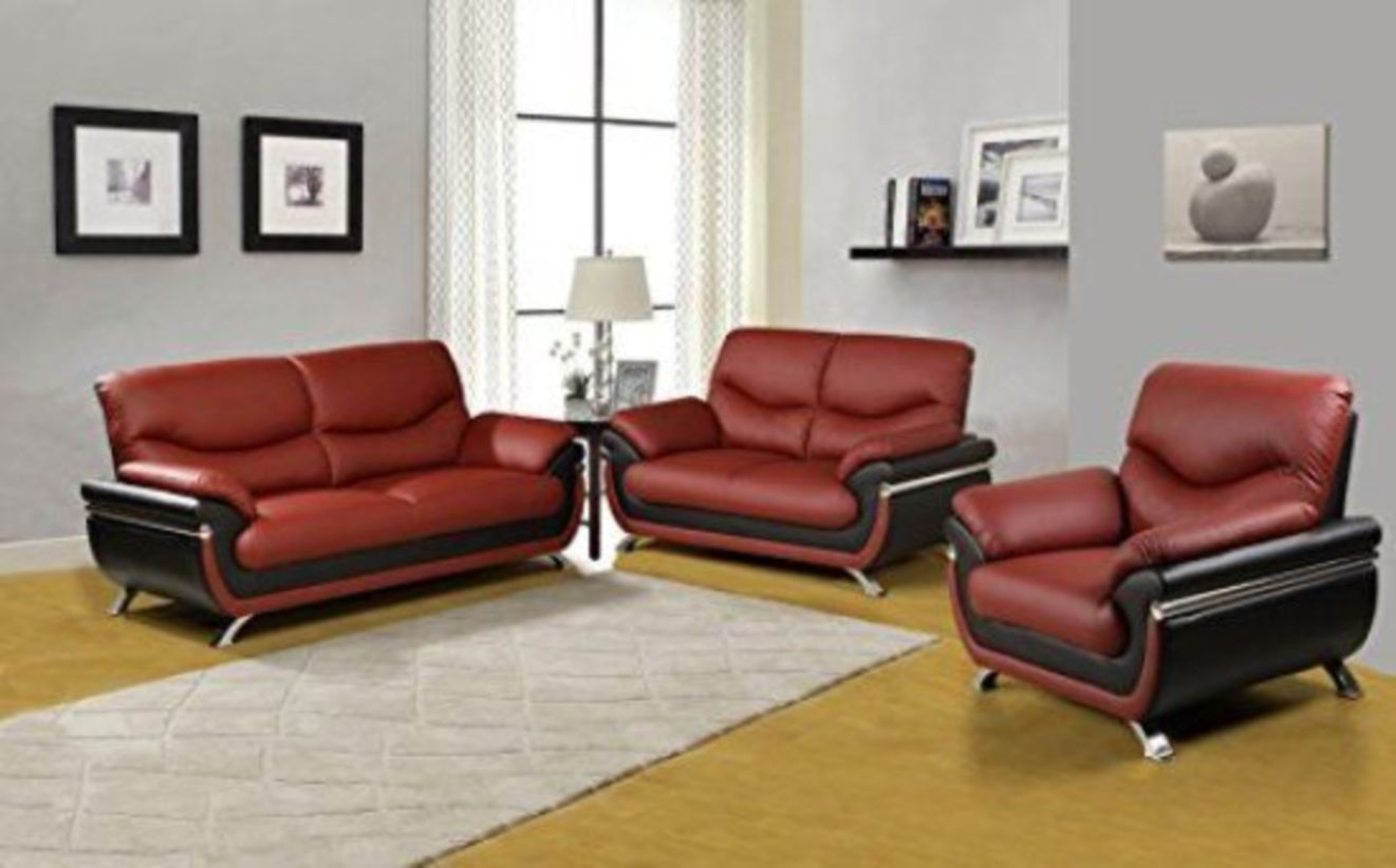 The design of the living room looks luxurious 24