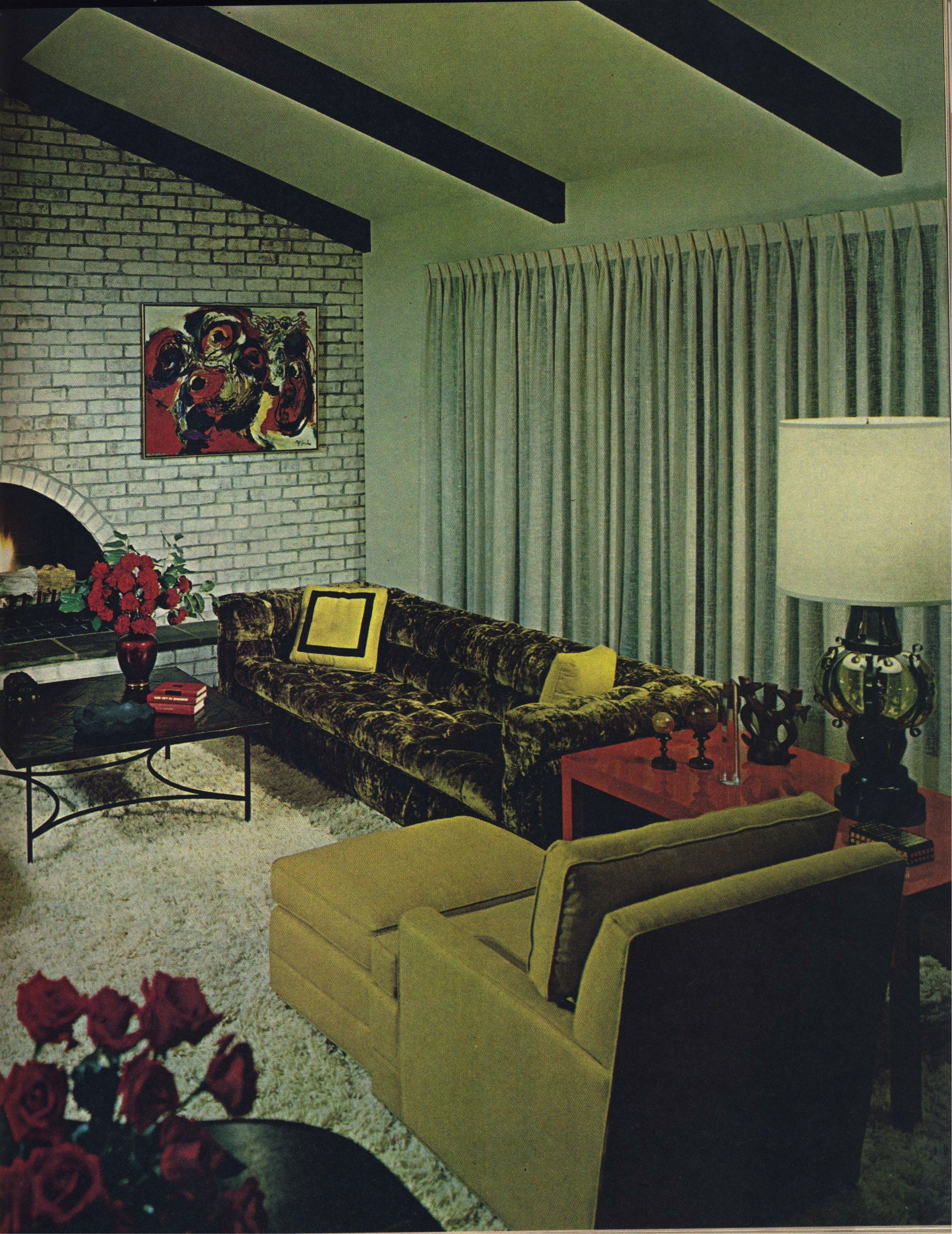 The design of the living room looks luxurious 53