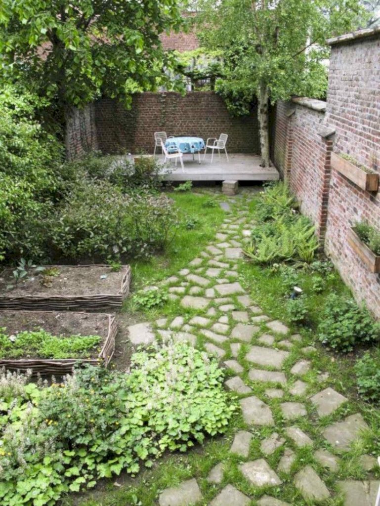 The best small home garden design ideas 46