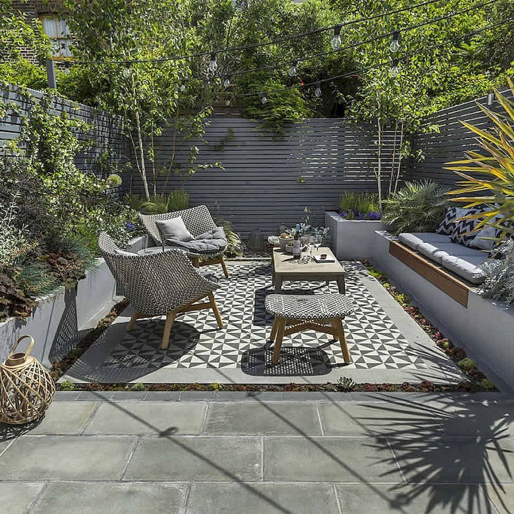 A small garden design that is still beautiful to see 03