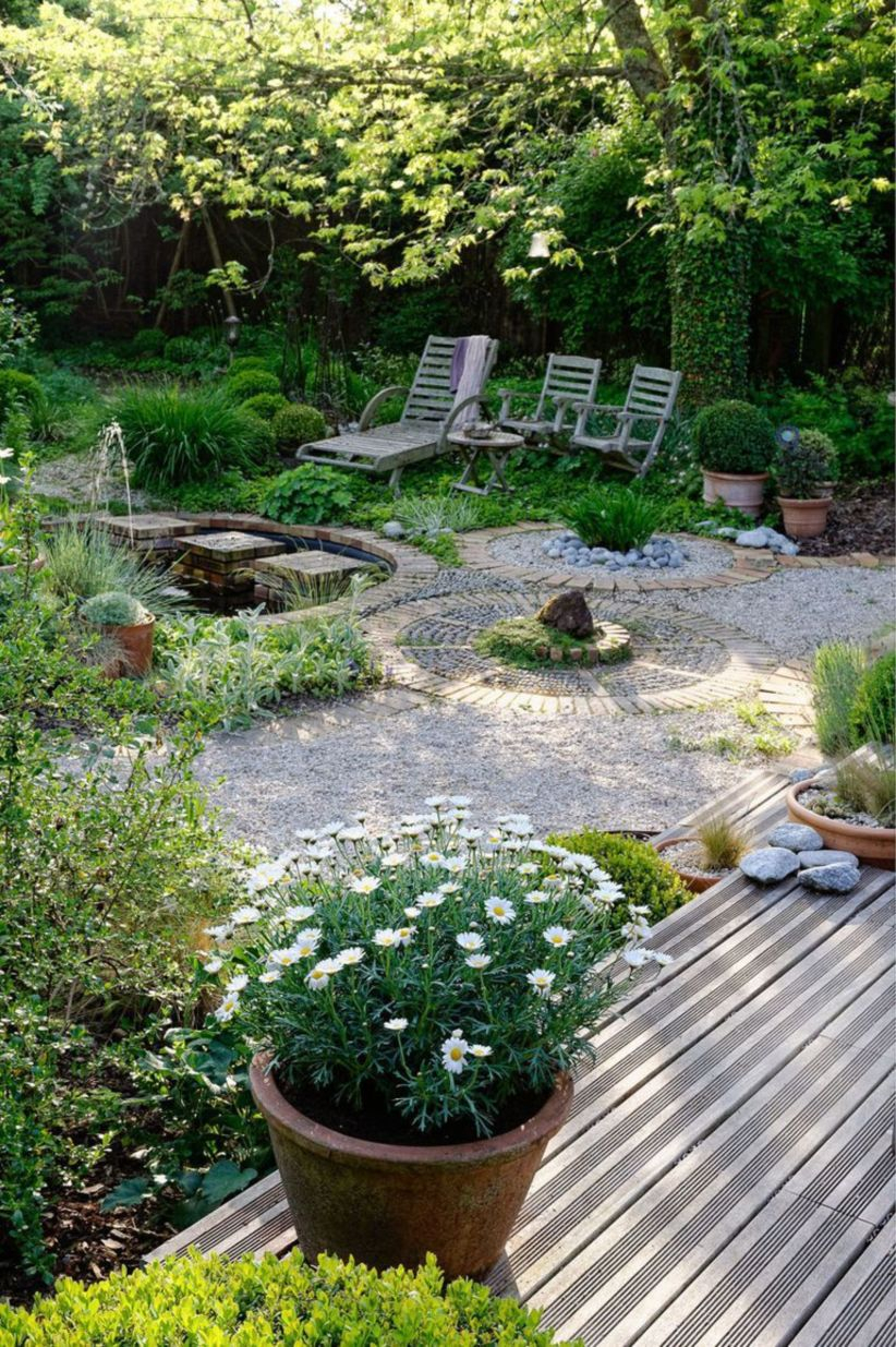 A small garden design that is still beautiful to see 11
