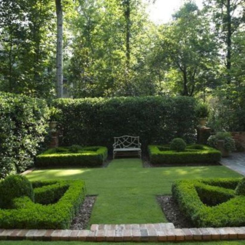 A small garden design that is still beautiful to see 32