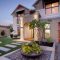 Home garden design ideas that add to your comfort 48