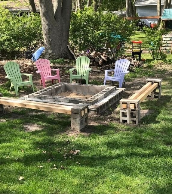 13-cinder-block-fire-pit