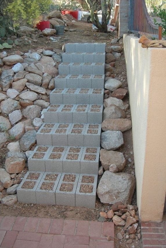 4-cinder-block-steps