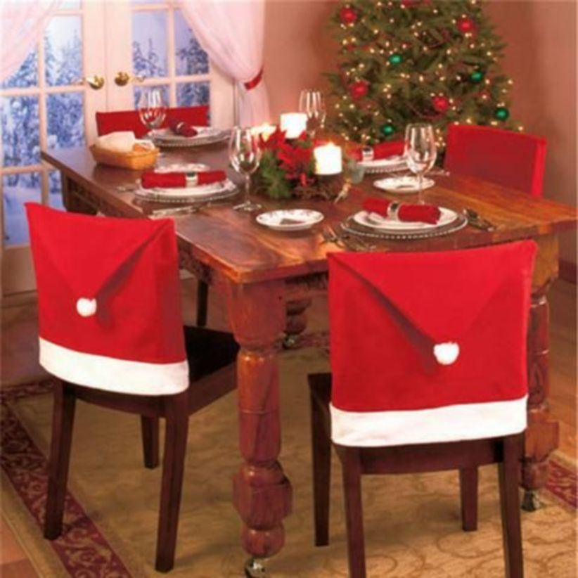 Dining table decor for dinner with a partner on valentine's day 10