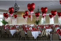 Dining table decor for dinner with a partner on valentine's day 44