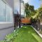 Garden exterior design ideas using grass that make your home more fresh 12