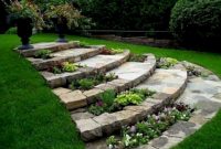Garden exterior design ideas using grass that make your home more fresh 17
