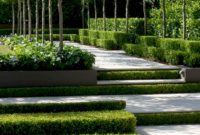Garden exterior design ideas using grass that make your home more fresh 19