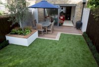 Garden exterior design ideas using grass that make your home more fresh 41