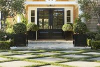 Garden exterior design ideas using grass that make your home more fresh 43