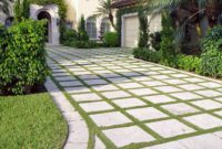 Garden exterior design ideas using grass that make your home more fresh 46