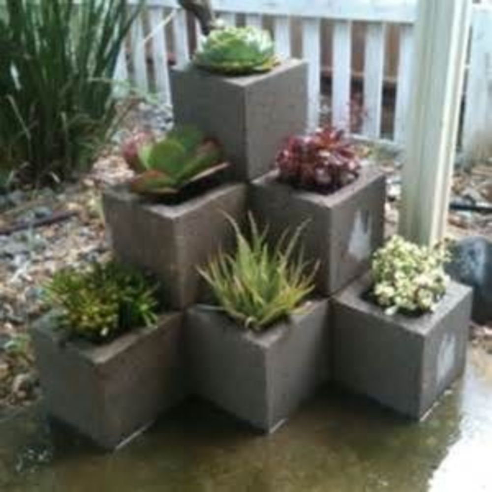 The best cinder block garden design ideas in your frontyard 04