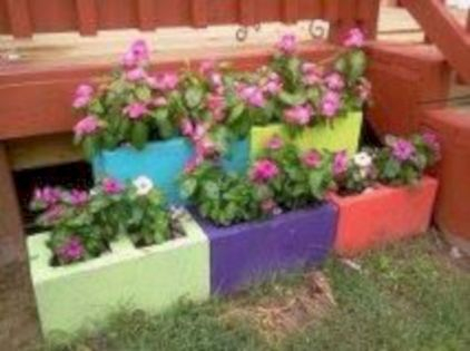 The best cinder block garden design ideas in your frontyard 07