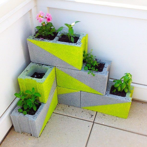 The best cinder block garden design ideas in your frontyard 17