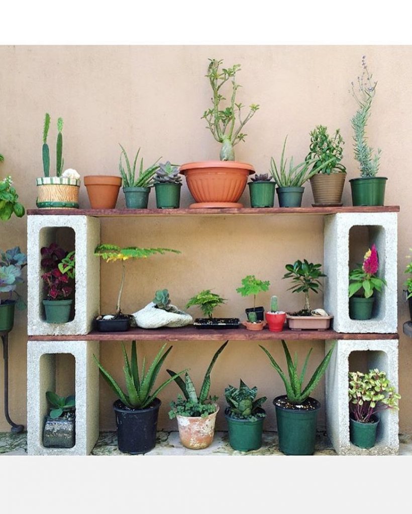 The best cinder block garden design ideas in your frontyard 40