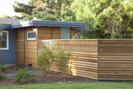 The best fence wooden design that you can try in your home 26
