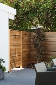 The best fence wooden design that you can try in your home 28
