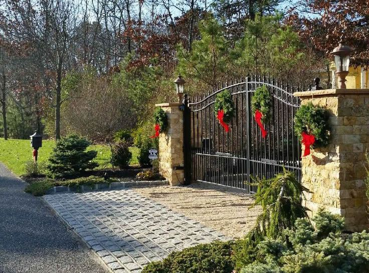 The best gate design ideas that you can copy right now in your home 47