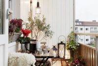 Beauty view design ideas for balcony apartment that make you cozy 43
