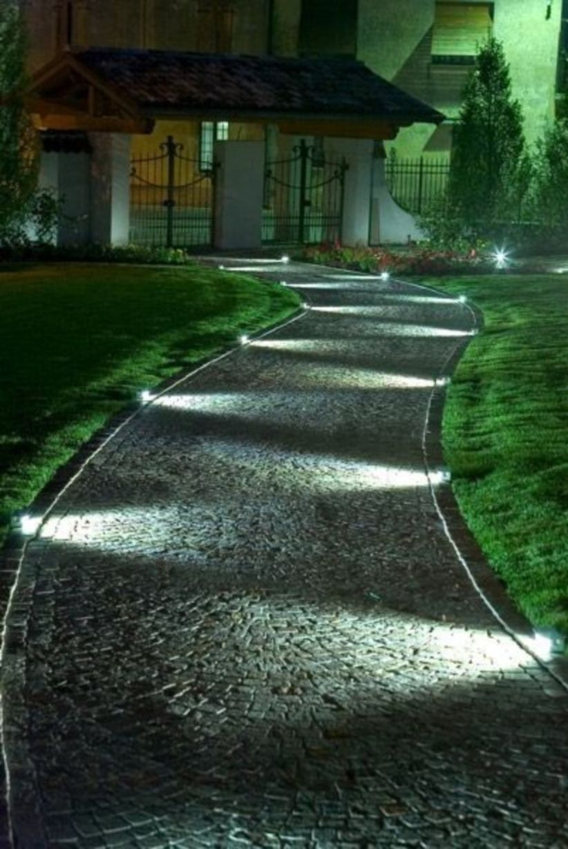 Front yard exterior design with beautiful garden lights 01