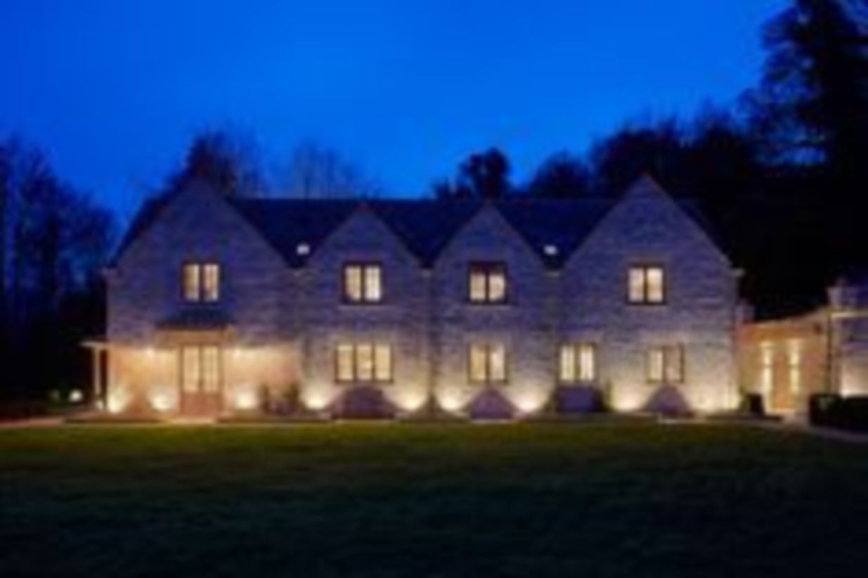 Front yard exterior design with beautiful garden lights 31